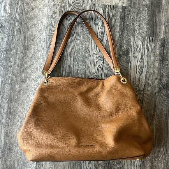 Michael Kors Purse Brown Raven Large Shoulder Bag Pebbled Leather - Picture 6 of 16